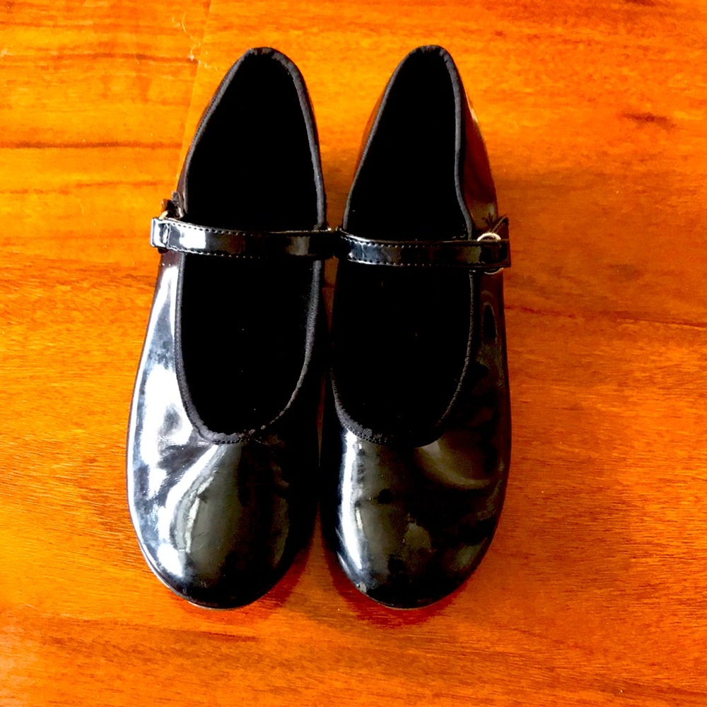 Girls tap shoes